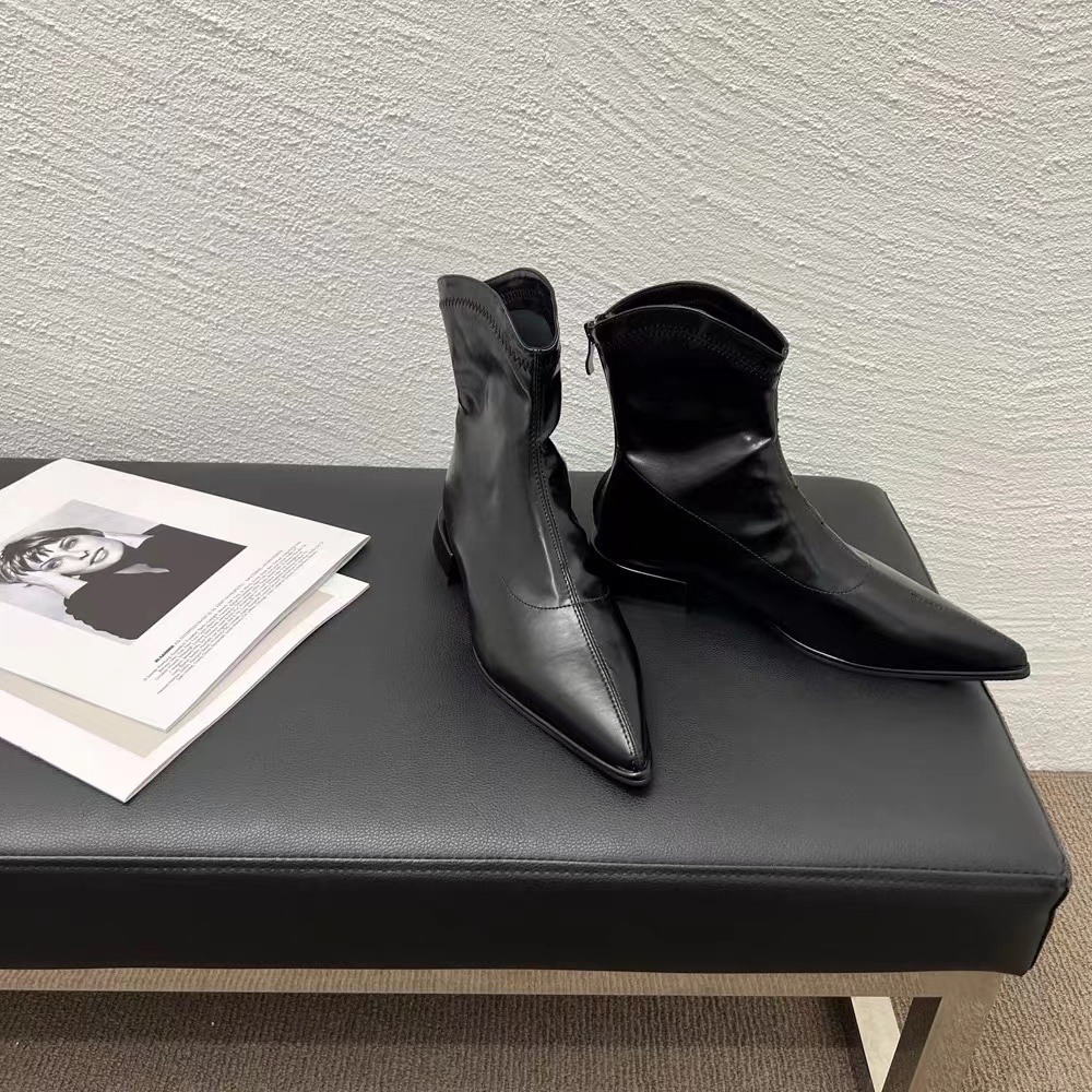 Giày Bốt Da Bóng Mũi Nhọn Màu Đen Thời Trang Cá Tính Cho Nữ