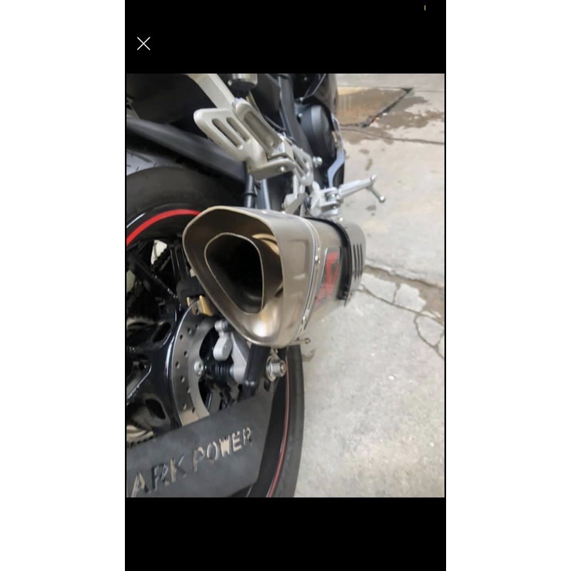 Pô akrapovic r1 carbon thật loại xịn loại 1