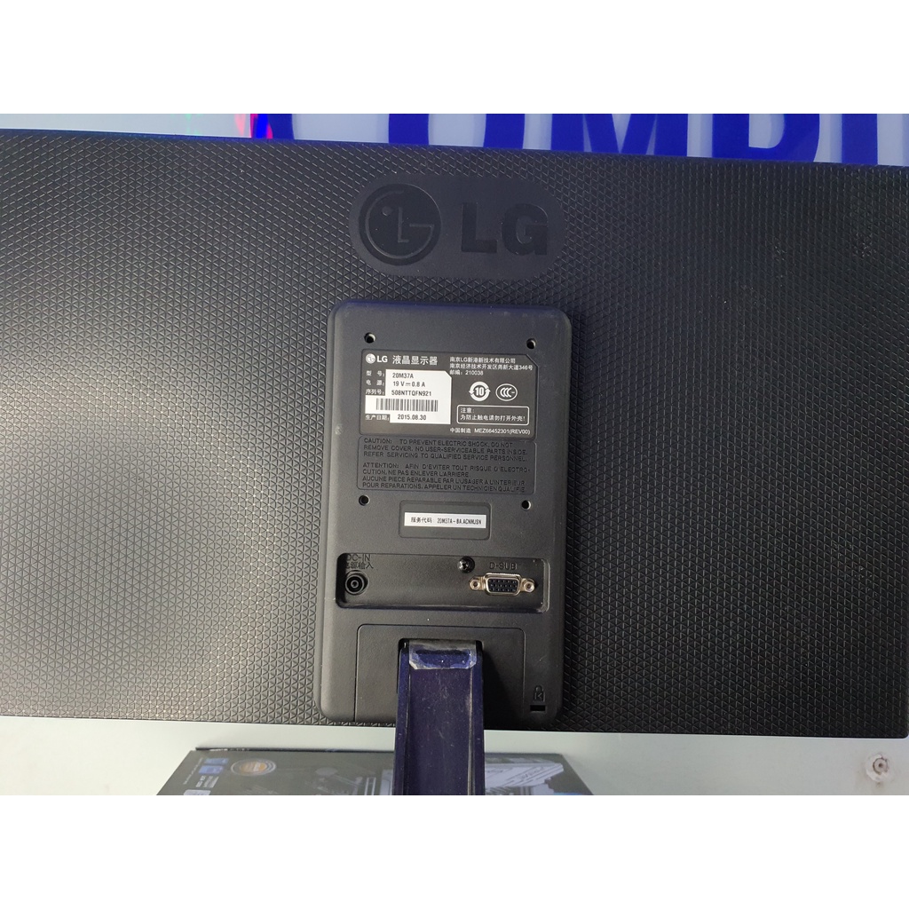 Màn Hình Máy Tính LG 20 inch văn phòng sạch đẹp