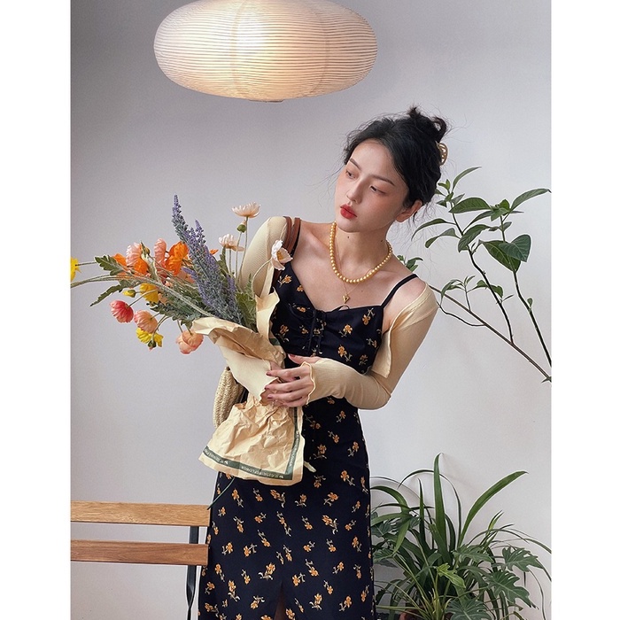 Set Áo Cadigan Mỏng + Váy 2 Dây Summer Trend Họa Tiết Hoa Nhí Kiểu Pháp Retro Cho Nữ