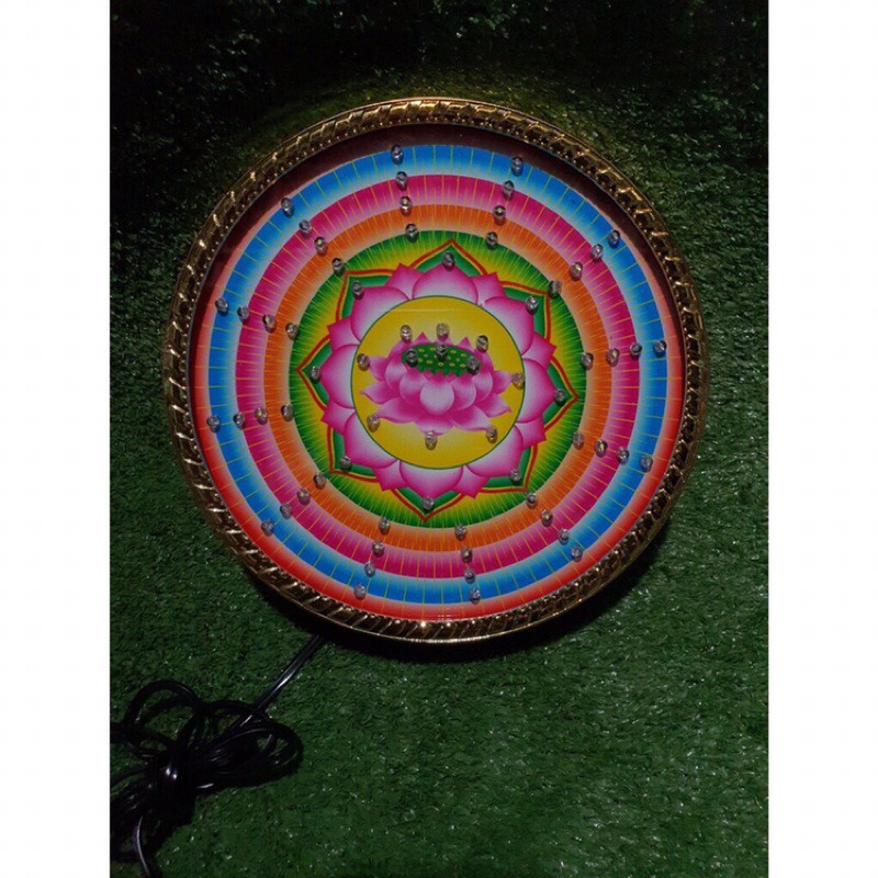 Đèn hào quang phật hoa sen -chử văn