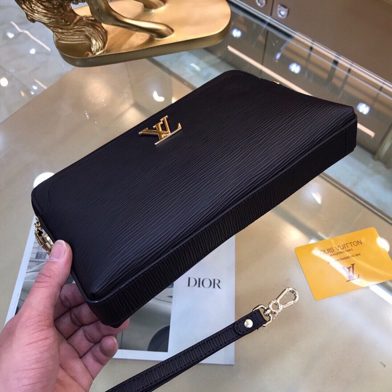 Túi clutch cầm tay LV sành điệu