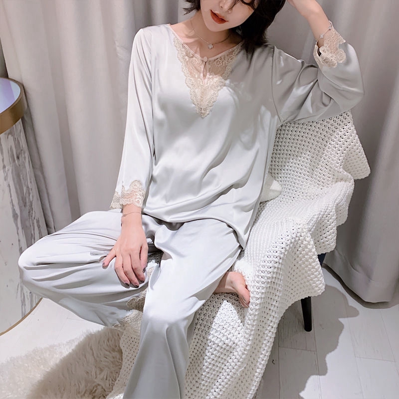 Bộ Đồ Ngủ Pijama Dài Tay Vải Lụa Phối Ren Quyến Rũ Dành Cho Nữ