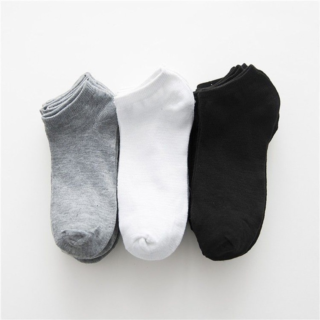 Tất nam ngắn cổ, 3 màu chất cotton chống hôi chân, kháng khuẩn cực tốt - Adam Man