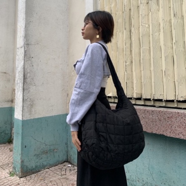 Túi Phao Bông Đeo Chéo Jennie BLACKPINK bản chuẩn