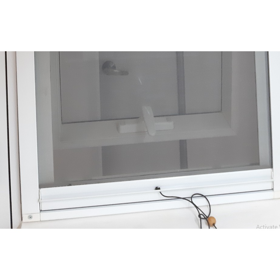 Cửa lưới chống muỗi cuốn lên tự động