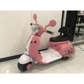 Xe máy vespa cho bé