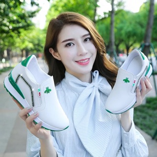 Ba ta đế độn thêu hình ong