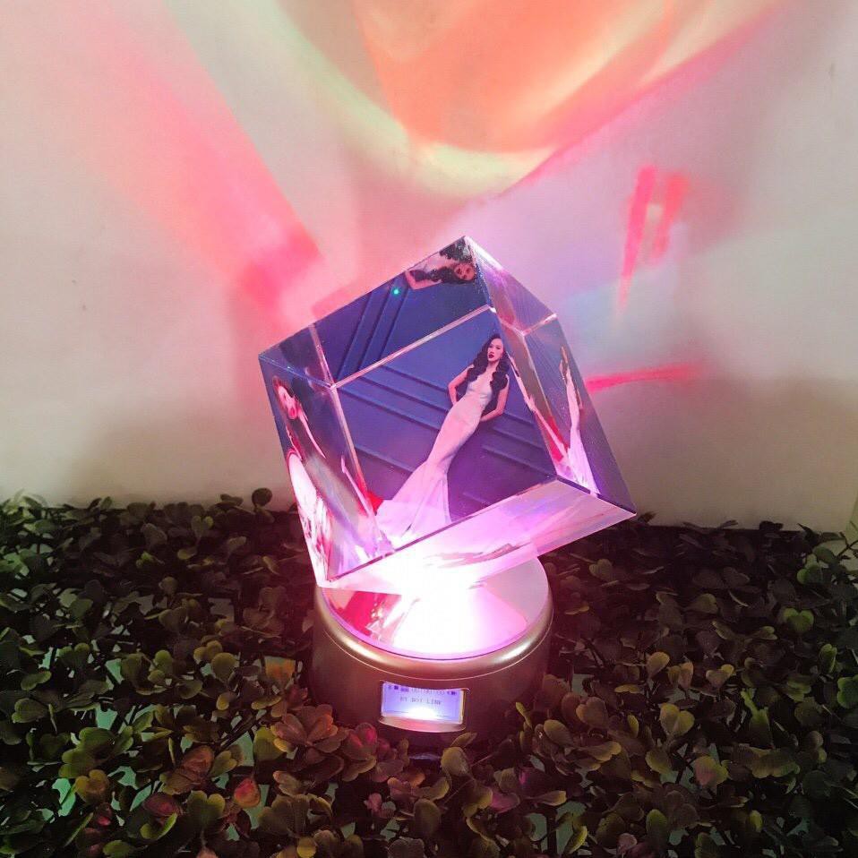 Pha lê lập phương in hình | BigBuy360 - bigbuy360.vn
