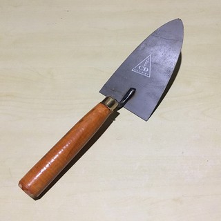 01 CÁI  1 Tất - BAY HỒ - BAY XÂY DỰNG - BAY THỢ HỒ 10CM