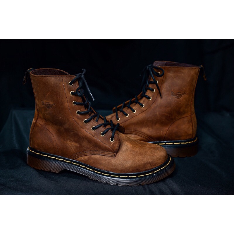 Dr. 1460 Crazy Horse