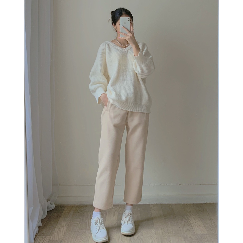 Áo len cổ V trơn có cúc cài đằng sau ulzzang form rộng - Made by Fiin | BigBuy360 - bigbuy360.vn