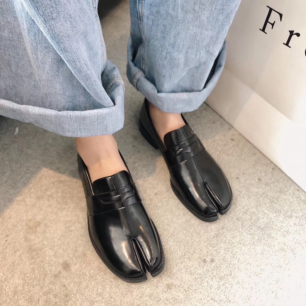 Giày loafer móng ngựa/ móng heo chất liệu da bóng
