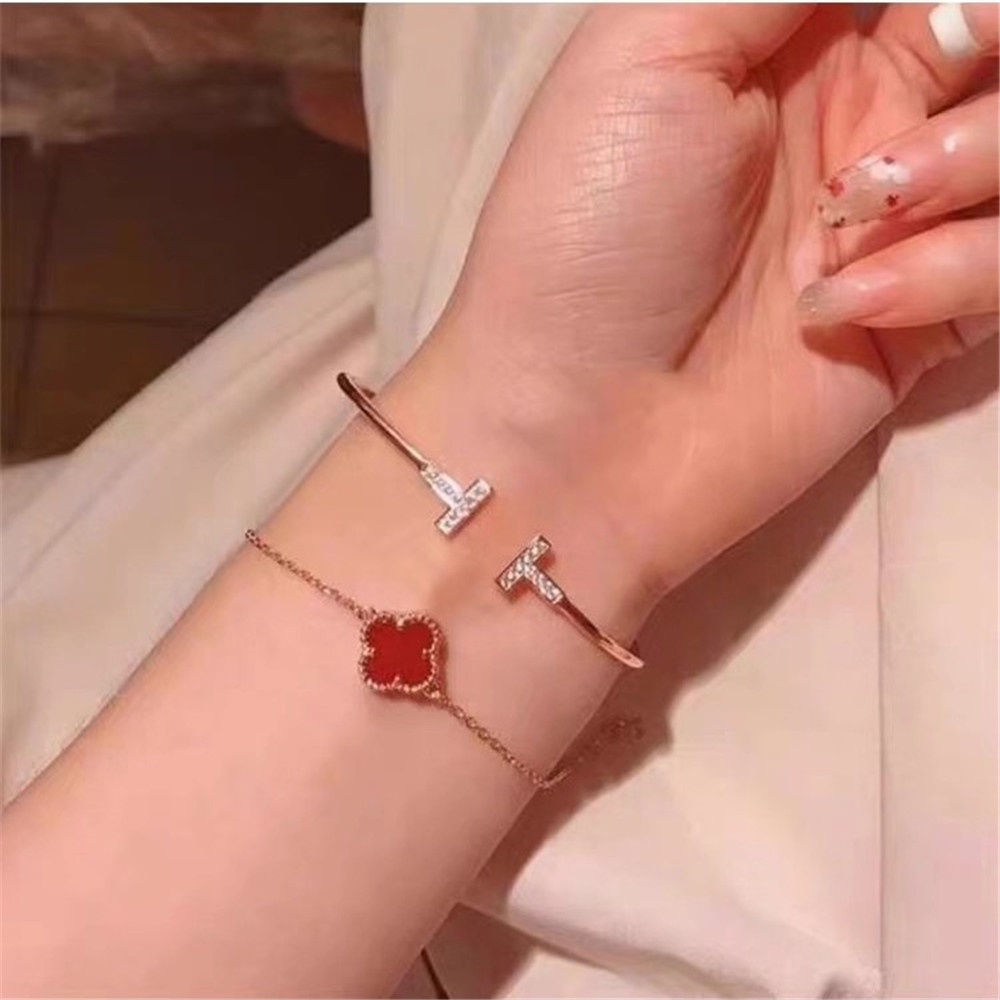 Vòng đeo tay hở hình chữ T đính đá đơn giản thời trang cho nữ