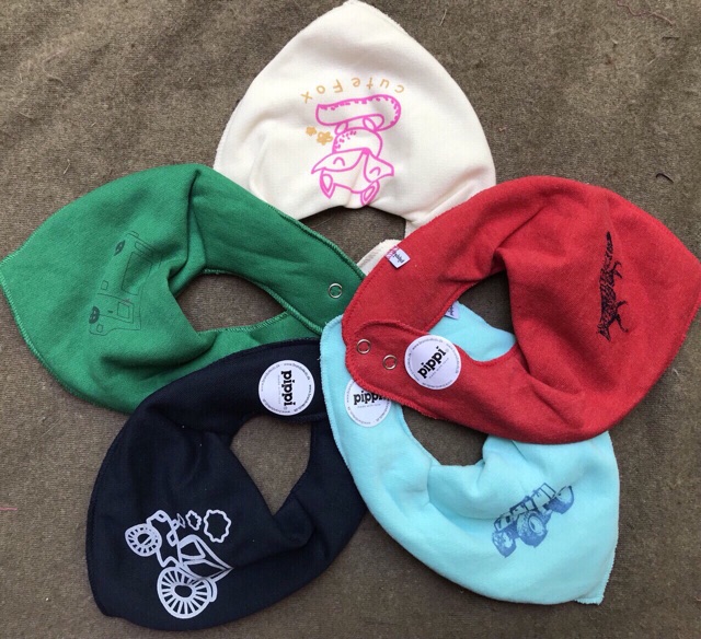 Yếm pipi xuất đan mạch