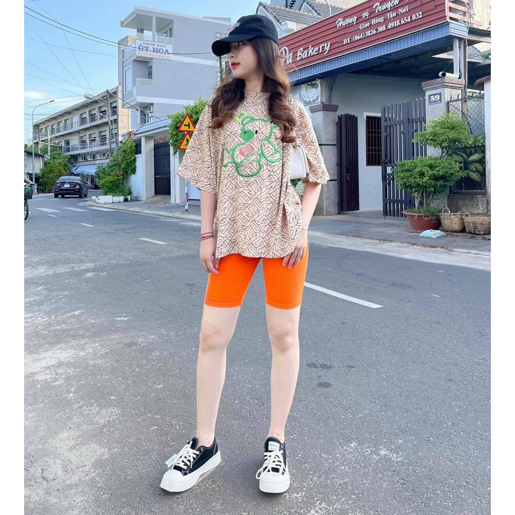 Set Bộ Áo In Hình Gấu Dễ Thương Và Quần Lửng