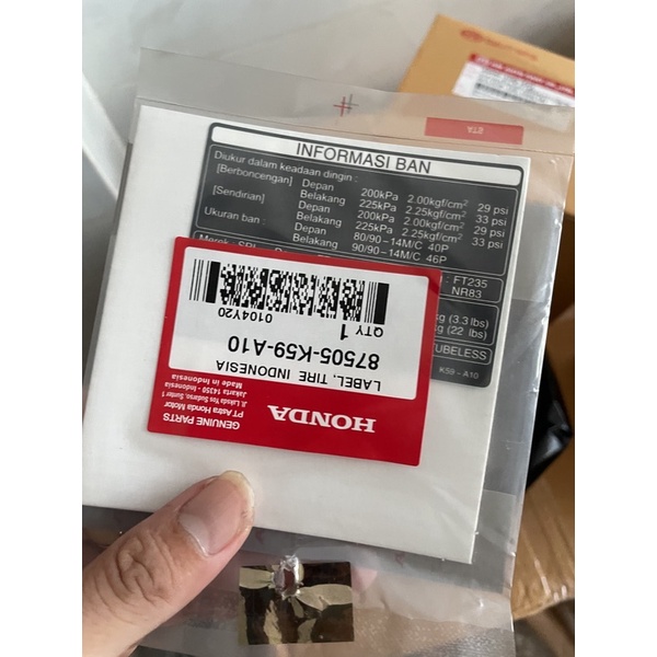 Tem thông số yếm khoá vario