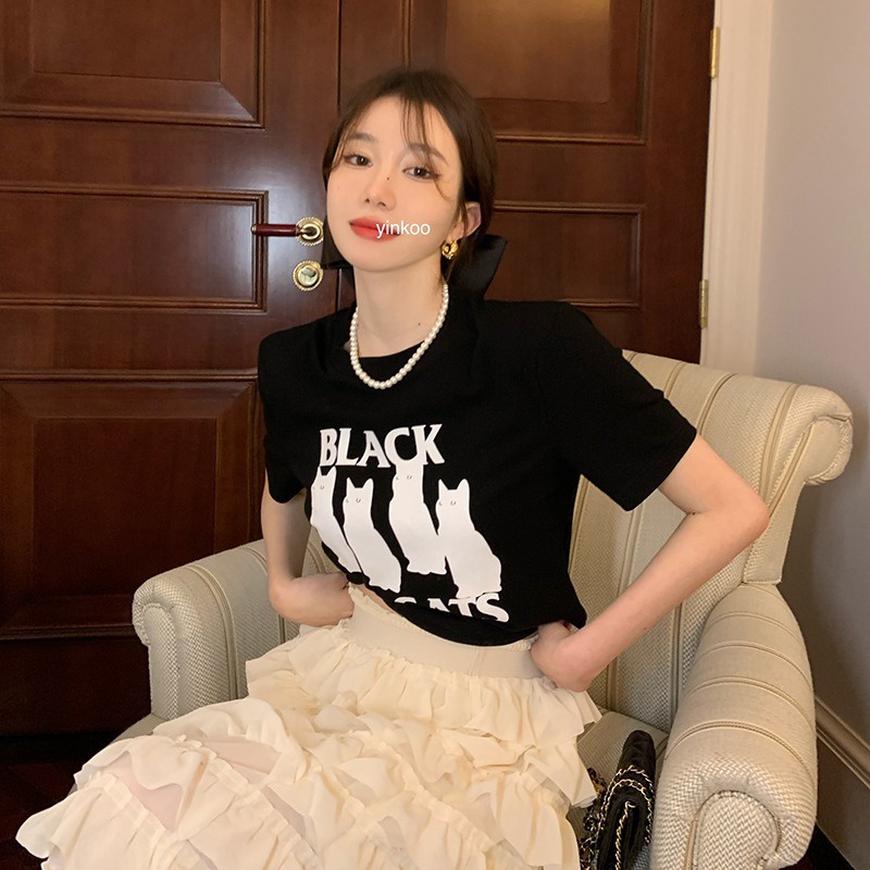 Áo Thun Dệt Kim Ngắn Tay Hở Eo In Họa Tiết Dễ Thương