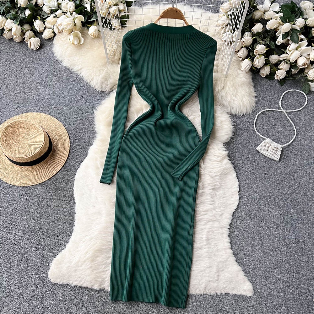 Đầm len montoghi cổ V xẻ đùi dáng ôm gợi cảm