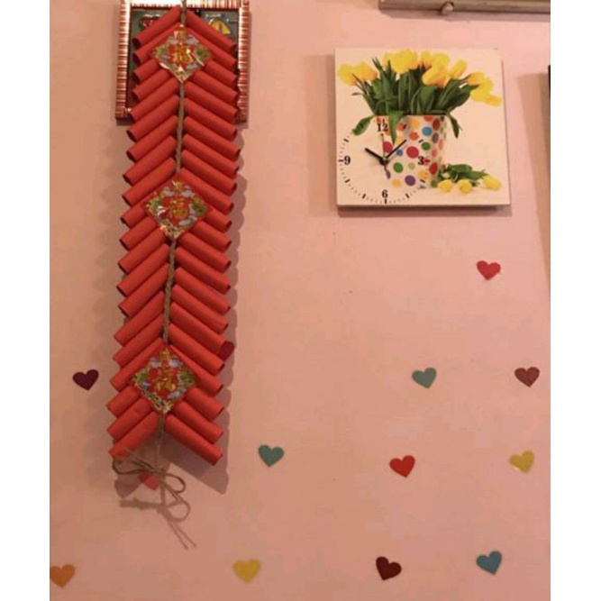 Dây pháo giấy giả treo tường trang trí