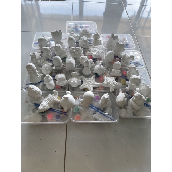 Hộp tô tượng 6 con / 3 con kèm vĩ 6 màu và 2 cọ