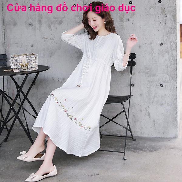 SHOP XINH Phụ nữ 2021 Mùa xuân và hè mang thai mới Đầm phiên bản Hàn Quốc của nới lỏng tay áo ngắn thêu bà bầu