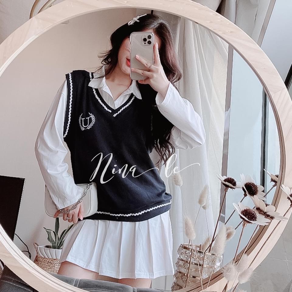 [Mã FAGREEN245 giảm 10% tối đa 30K đơn 99K] SET ĐẦM POLO TRẮNG PHỐI CHÂN PLI KÈM ÁO GHILE GÂN NAVY VIỀN | BigBuy360 - bigbuy360.vn