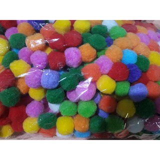Pom pom đủ các size ( 100 viên/túi)