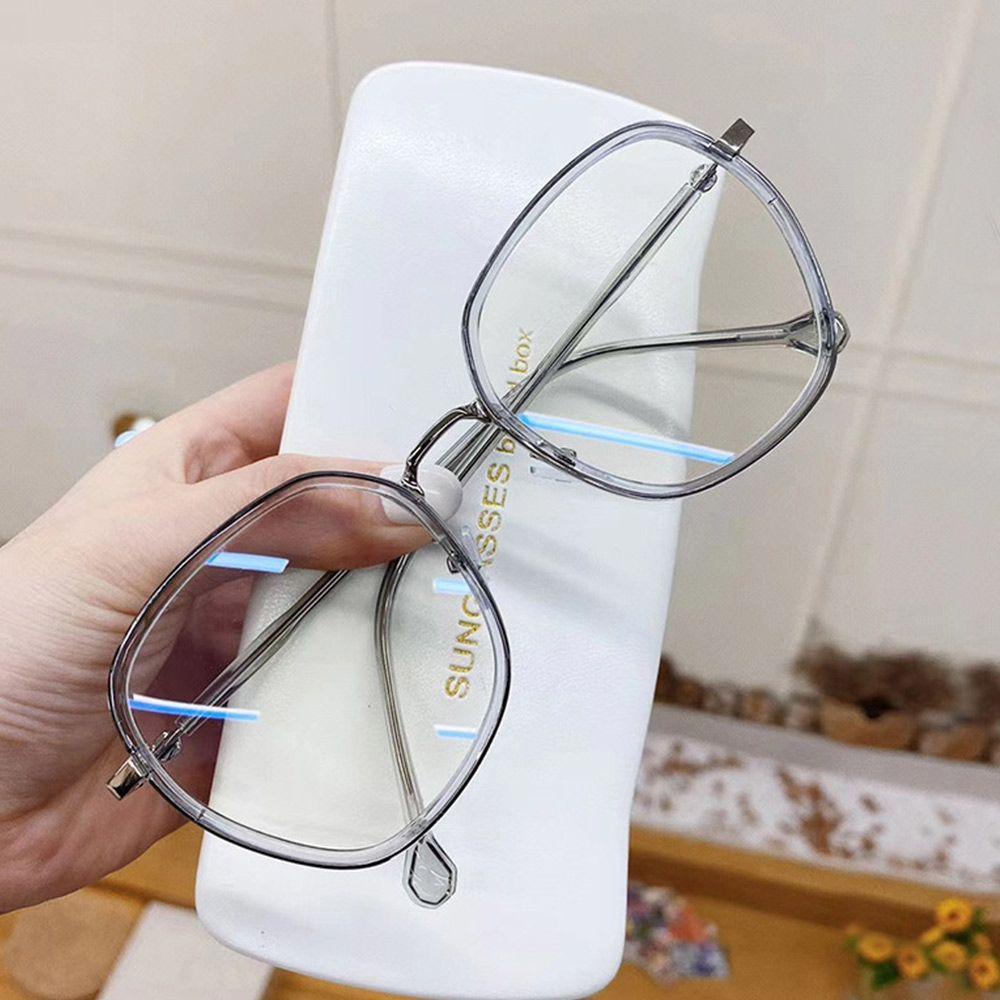 Kính Chống Ánh Sáng Xanh Siêu Nhẹ Bảo Vệ Mắt Dành Cho Nam Và Nữ