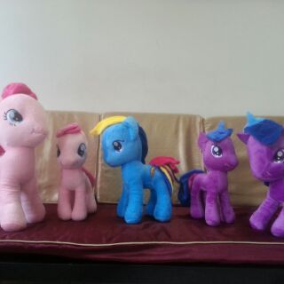 Ngựa pony dễ thương