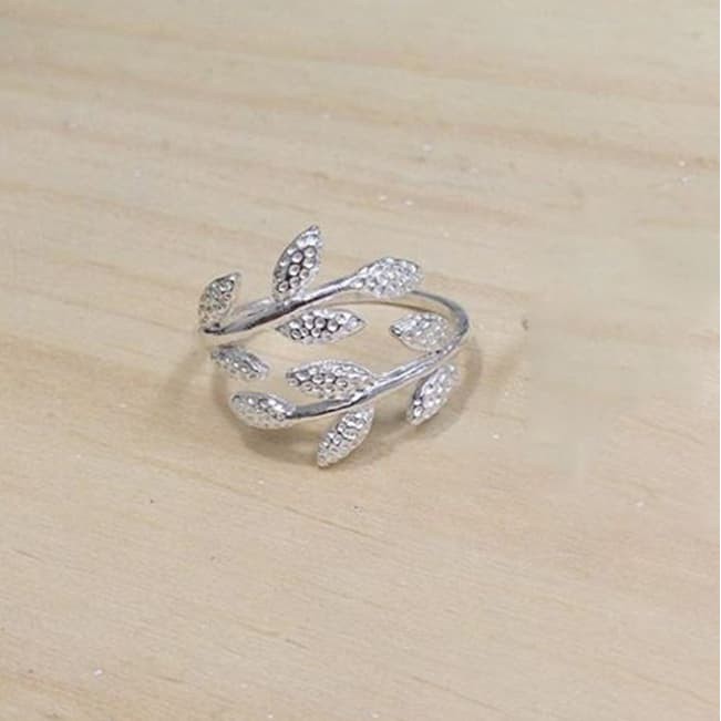Nhẫn lá olive bạc