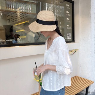 [ORDER] Blouse ren mỏng nhẹ cổ V tay lửng