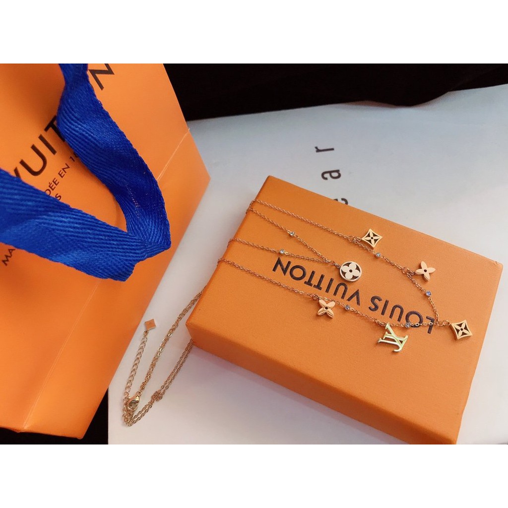 Dây chuyền thiết kế đơn giản họa tiết LV thời trang cho nữ