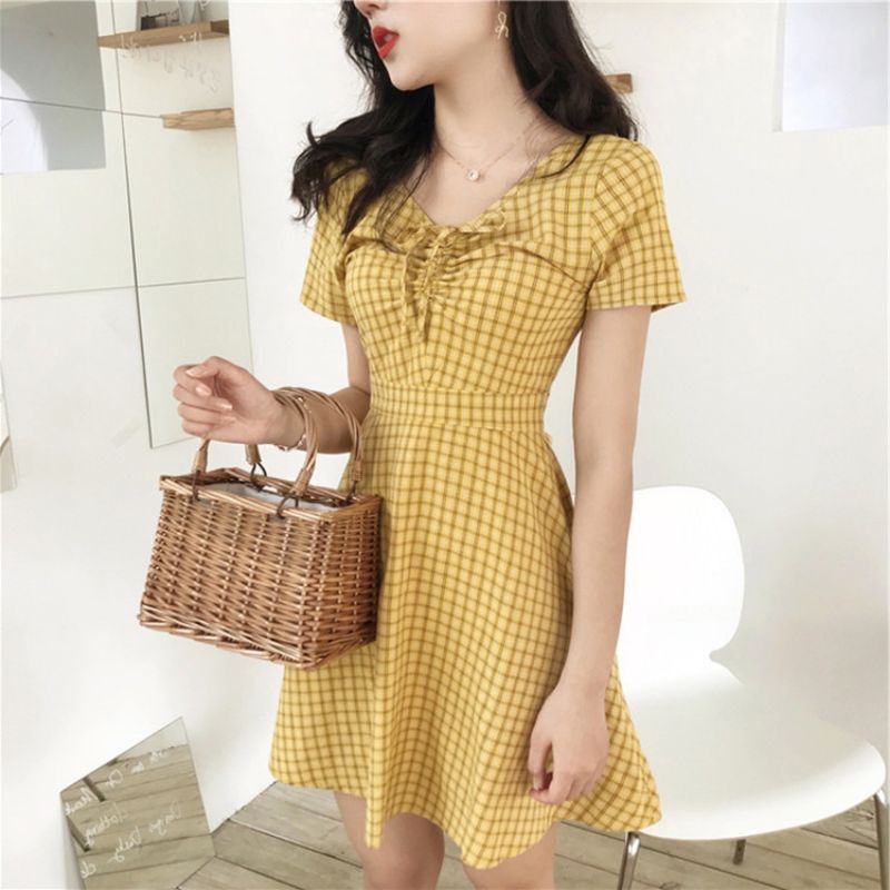 Váy đầm xoè kẻ rút dây ngực eo thắt dây Quảng Châu