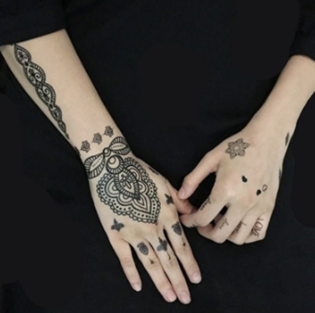 Hình xăm dán cổ điển tattoo giả henna size 15×21cm