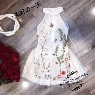 Âo dài kèm mấn cho bé