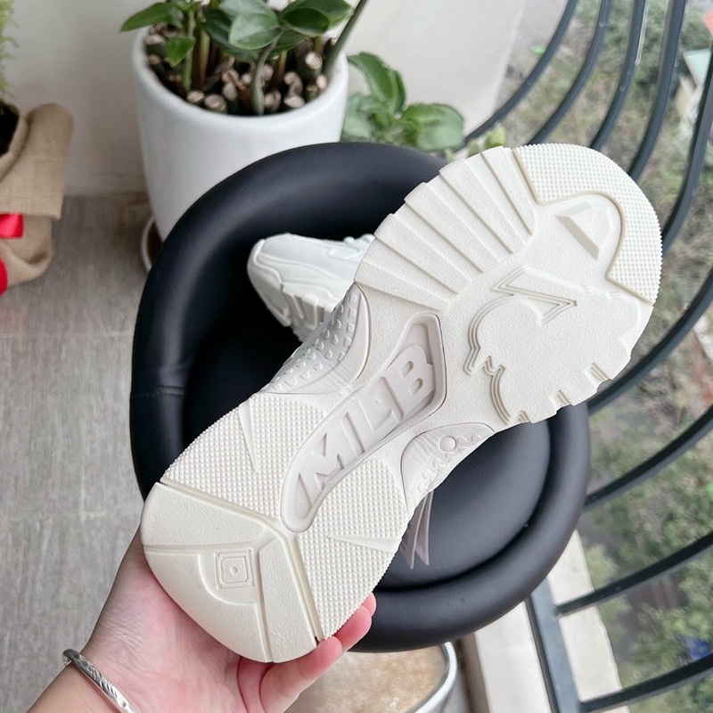 Giày Ml bbb gót halogram