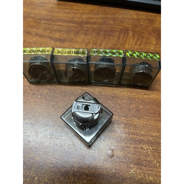 Quả đào  sịn.Thoi máy may công nghiệp 1 kim