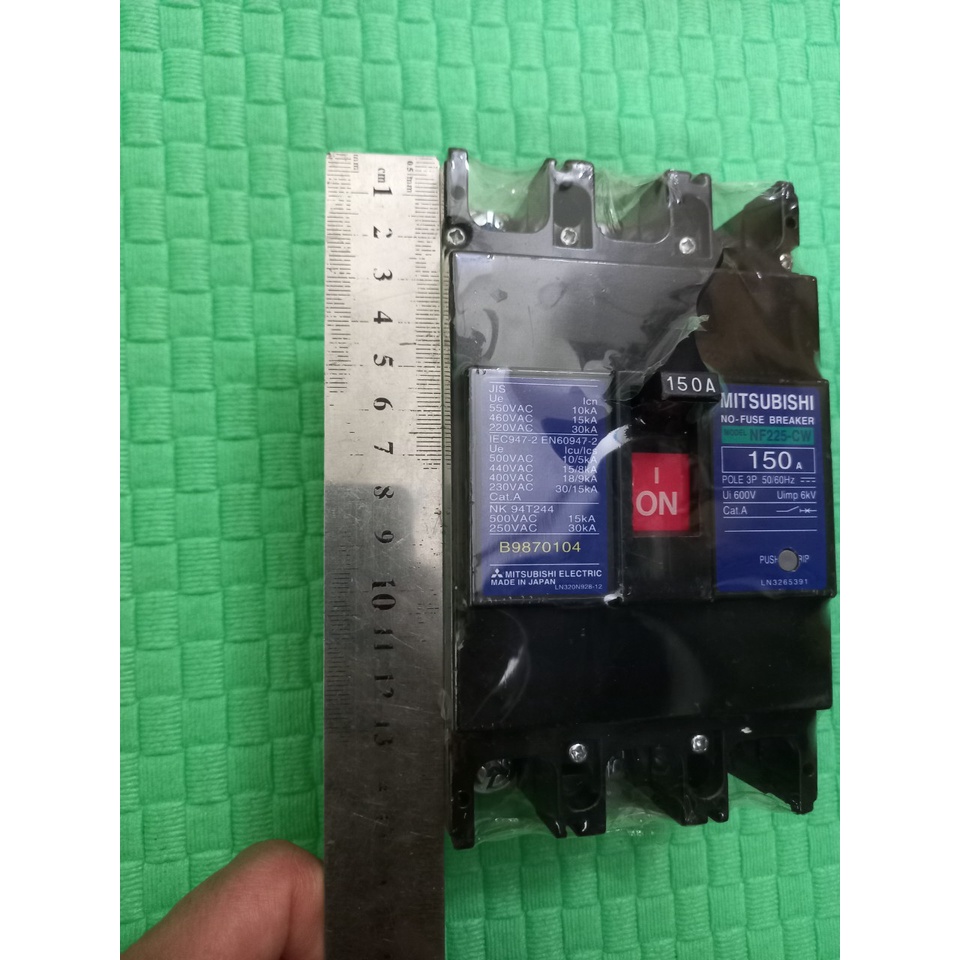 ÁT NHẬT BẢN 3 PHA KIỂU KHỐI TO 150A ĐẾN 225A