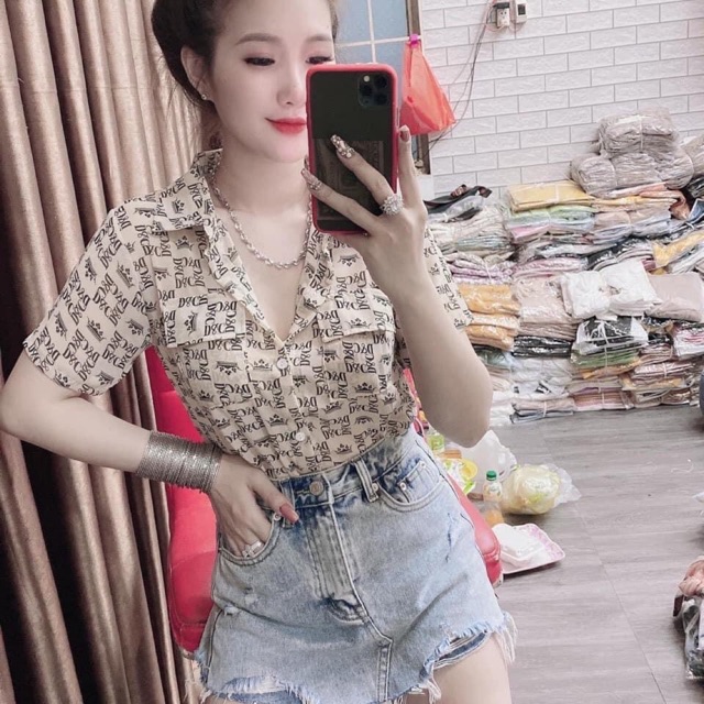 Áo sơ mi cộc chữ