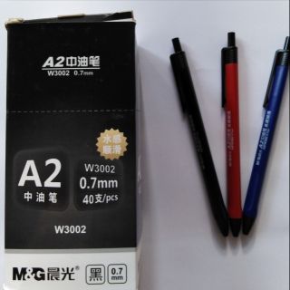 40 cây bút bi Mg A2