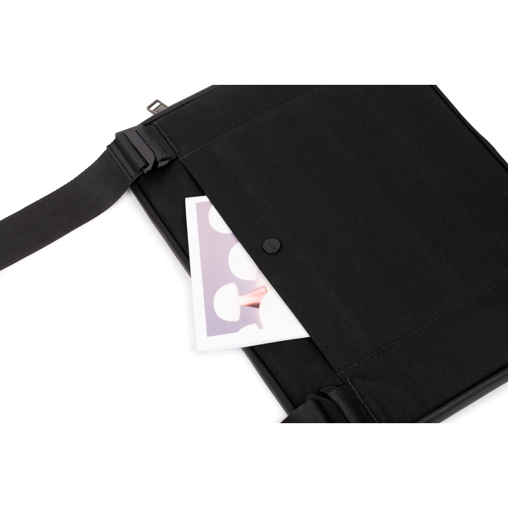 Túi đựng laptop đeo chéo LEXON size 15inch màu đen/xanh - TRACK+ LAPTOP BRIEF