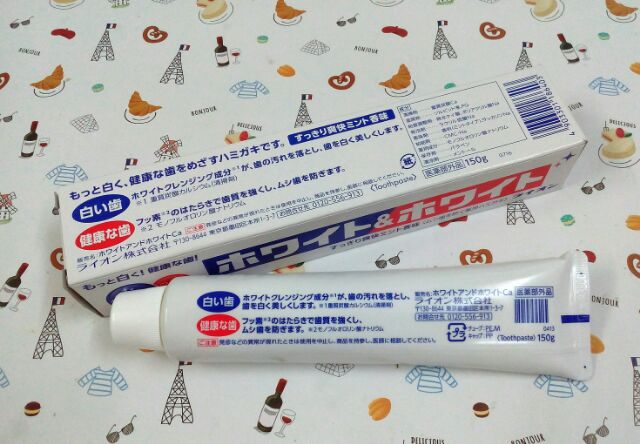 Kem đánh răng WHITE &amp; WHITE 150g Nhật Bản 🇯🇵 bạc hà nội địa trắng răng sáng bóng thơm miệng khử mùi ngừa sâu răng