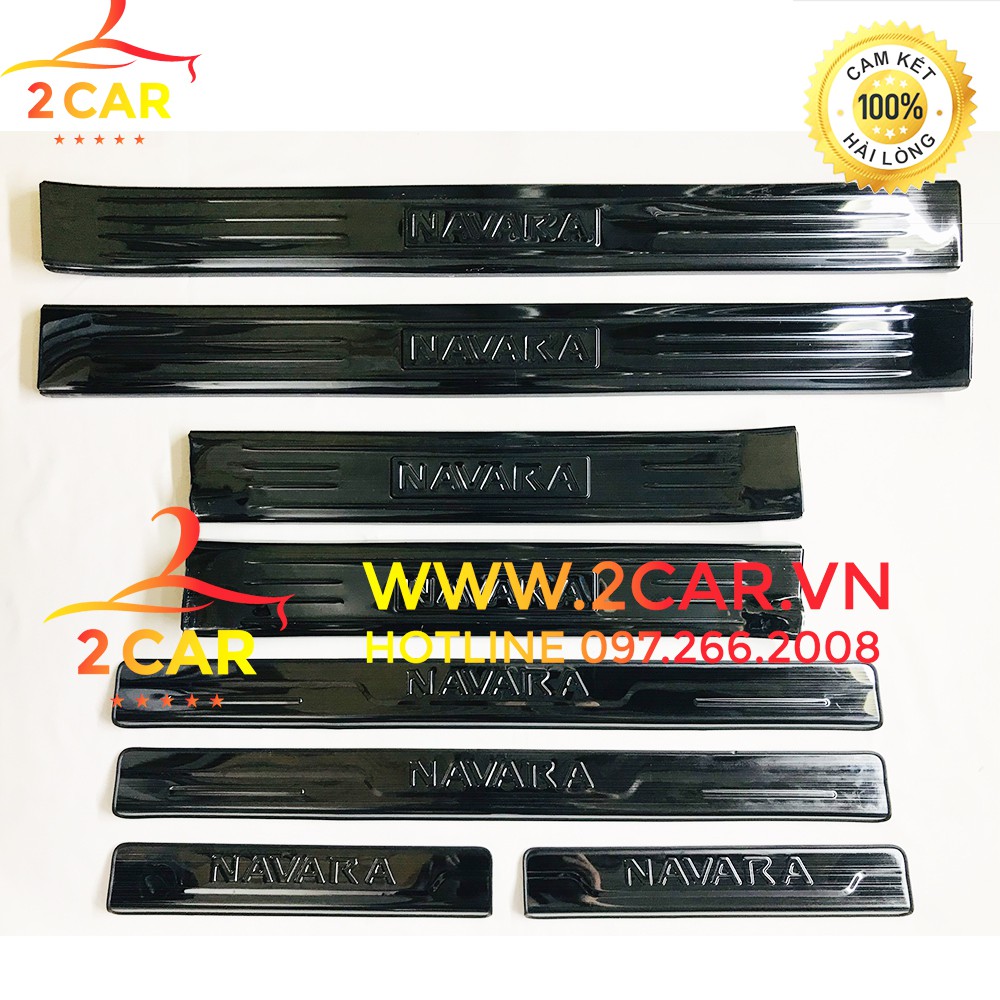 Nẹp bước chân trong, ngoài xe Nissan Navara 2015-2021 chất liệu titan cao cấp