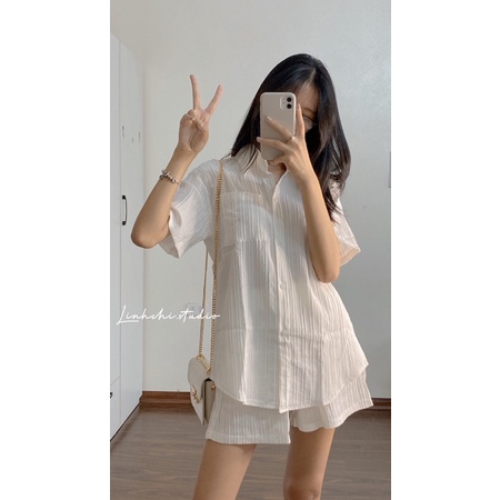 Set bộ áo sơ mi xẻ lưng kèm quần short ống rộng chất đũi gân_Linhchi.studio