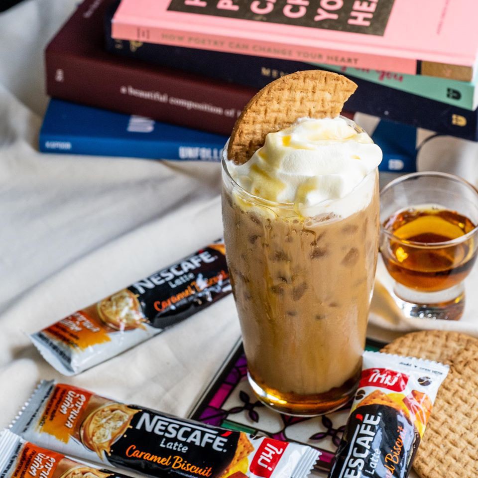 Cà Phê Trà Sữa và Bánh Quy Caramen Nescafe Thái Lan