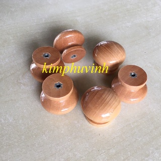 02 CÁI - NÚM TỦ GỖ
