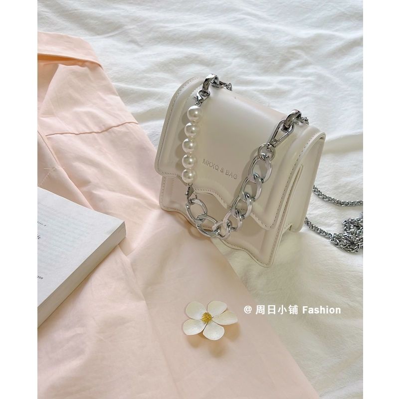 Túi Đeo Chéo Hình Vuông Cỡ Nhỏ Phối Dây Đeo Sợi Xích Thời Trang Mùa Hè 2022 Cho Nữ