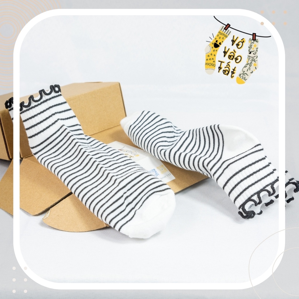 TẤT VỚ BÈO NHÚN CỔ NGẮN TRẮNG ĐEN CỔ ĐIỂN