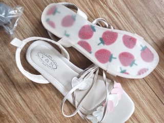 [ORDER] Sandal đế bệt quai trái tim (ảnh thật ở cuối)